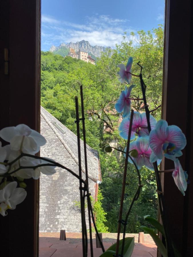 Вилла Castle View Menthon Экстерьер фото